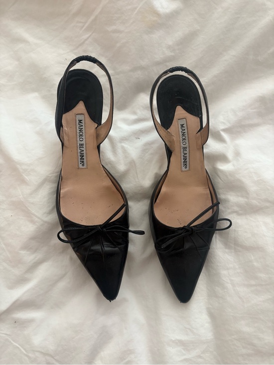 Manolo Blahnik Shoes - Manolo Blahnik Black Pointed Slingback Kitten Heel with Bow 37.5